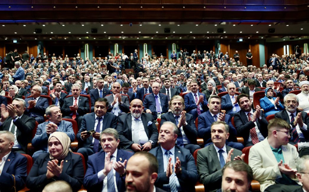 Vali Vasip Şahin, Cumhurbaşkanımız Sayın Recep Tayyip Erdoğan’ın  teşrifleriyle Cumhurbaşkanlığı Beştepe Kongre ve Kültür Merkezi’nde gerçekleştirilen “101 Vakıf Eserinin Toplu Açılış Programı”na katıldı.