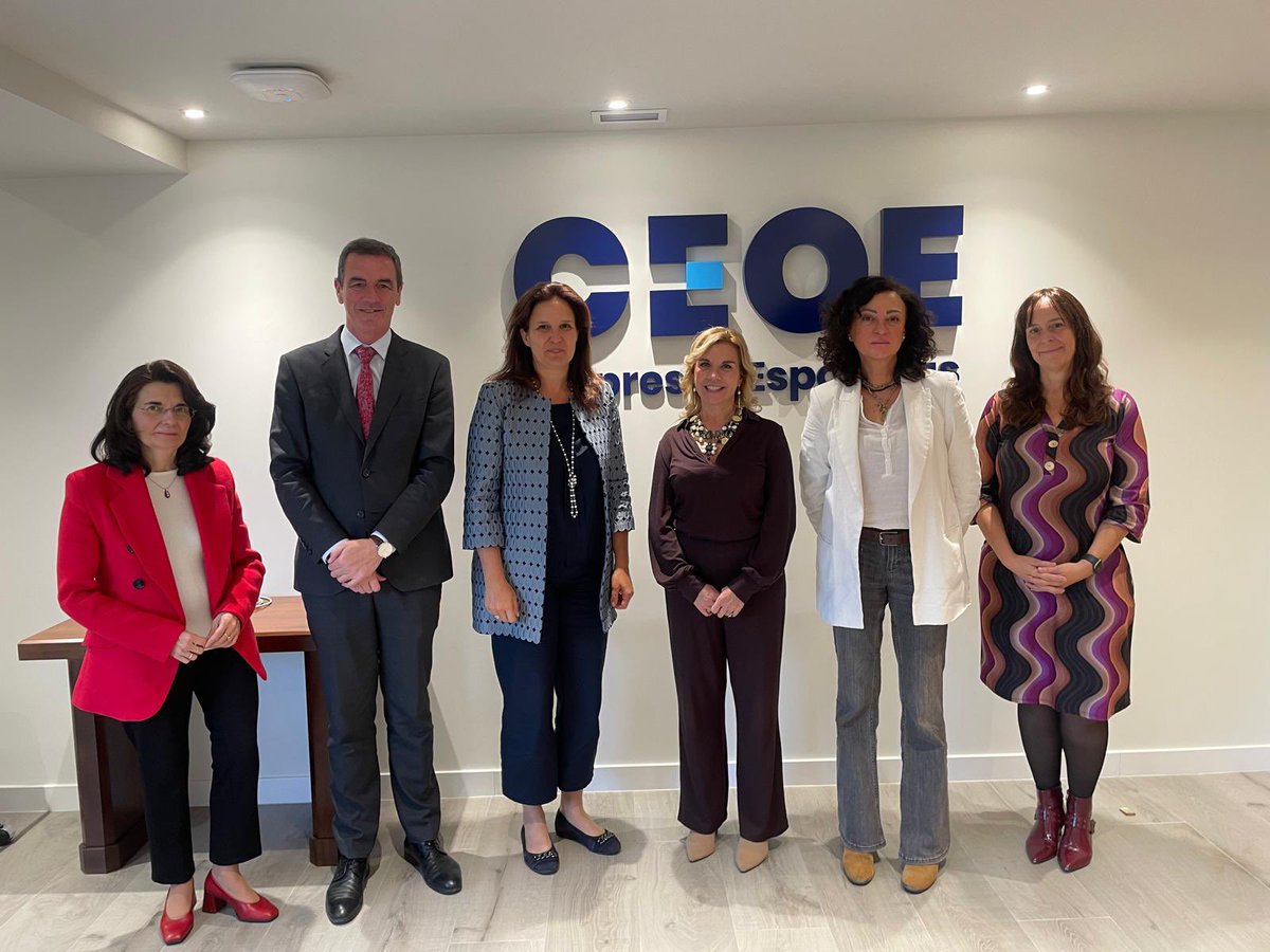 BeateAndrees's tweet image. Productive meetings with State Secretaries @jperezrey and @Eva_Granados, representatives of workers and employers in Madrid on the vital role of social dialogue in shaping national policy and advancing multilateral cooperation.