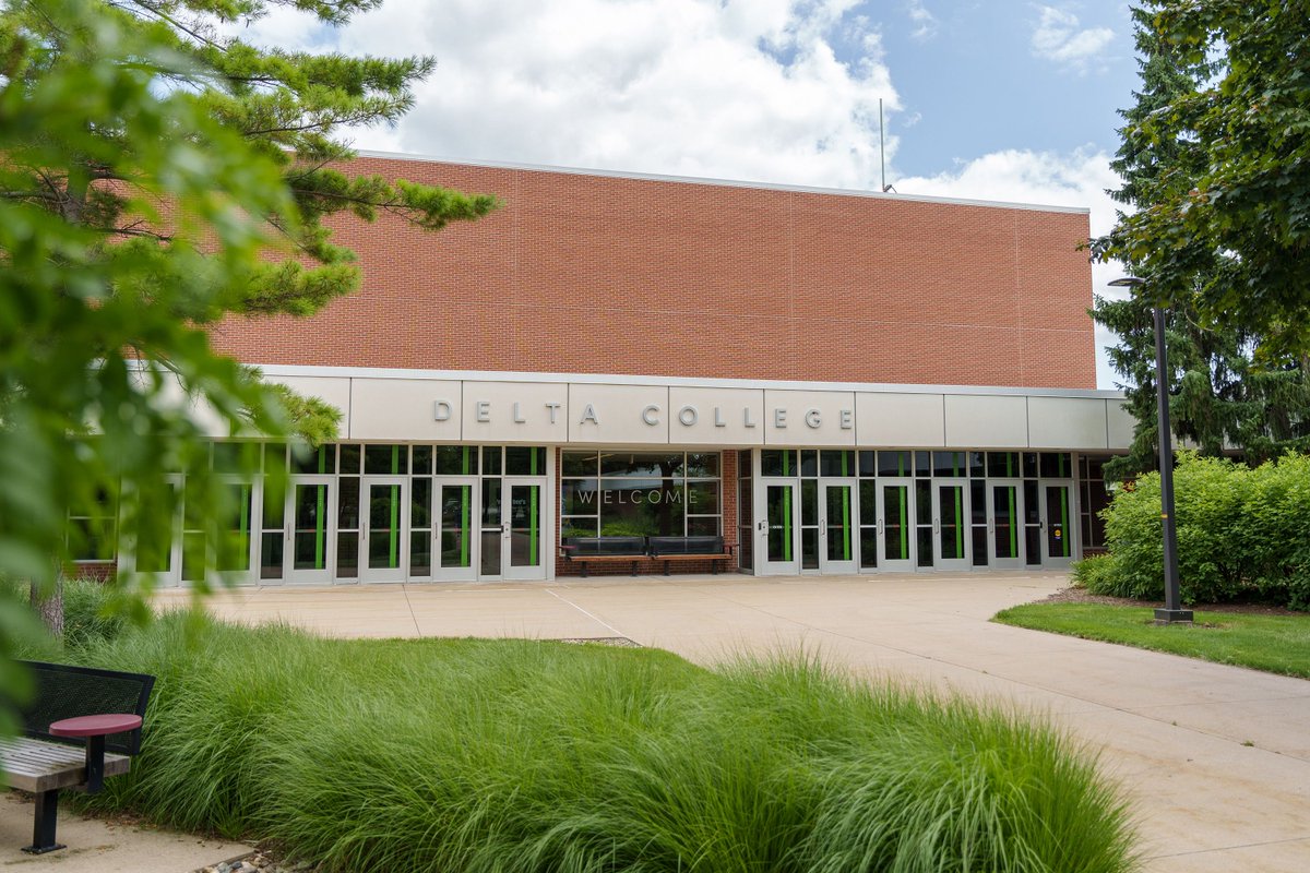 Next week will mark the start of Green Fridays at Delta College, an annual summer initiative to reduce the college’s carbon footprint. 🌱

Delta's main campus and downtown centers will be closed on Fridays through August 1. #TheDeltaWay 

🔗 go.delta.edu/GreenFridays25