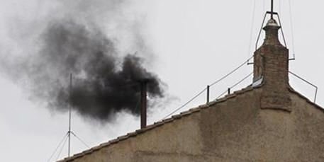 Black smoke from The Conclave this morning, signaling that Lincoln Riley came over to cook breakfast