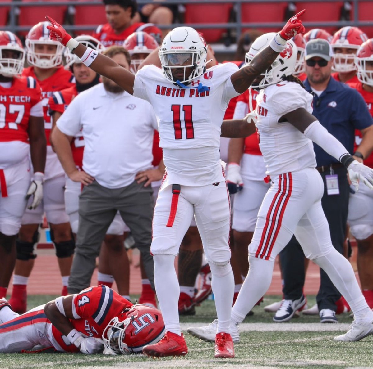 Chase Norman (@chasenorman_9) on Twitter photo #AGTG After a great conversation with the George Quarles I’m grateful to receive an offer from <a href="/GovsFB/">Austin Peay Football</a> !!! <a href="/BradTurner2/">Brad Turner</a> <a href="/Coach_Kitts/">Tyler Kitts</a> <a href="/austin_calfee/">Austin Calfee</a> <a href="/CSmithScout/">Chris Smith</a> <a href="/PennySmith_/">Smith</a> <a href="/5StarPreps/">5Star Preps</a> <a href="/OnTopAthletics/">OnTopAthletics Inc📚🏈⚾️</a> <a href="/Gibbs_Football/">Gibbs Football</a> #AGTG After a great conversation with the George Quarles I’m grateful to receive an offer from <a href="/GovsFB/">Austin Peay Football</a> !!! <a href="/BradTurner2/">Brad Turner</a> <a href="/Coach_Kitts/">Tyler Kitts</a> <a href="/austin_calfee/">Austin Calfee</a> <a href="/CSmithScout/">Chris Smith</a> <a href="/PennySmith_/">Smith</a> <a href="/5StarPreps/">5Star Preps</a> <a href="/OnTopAthletics/">OnTopAthletics Inc📚🏈⚾️</a> <a href="/Gibbs_Football/">Gibbs Football</a>