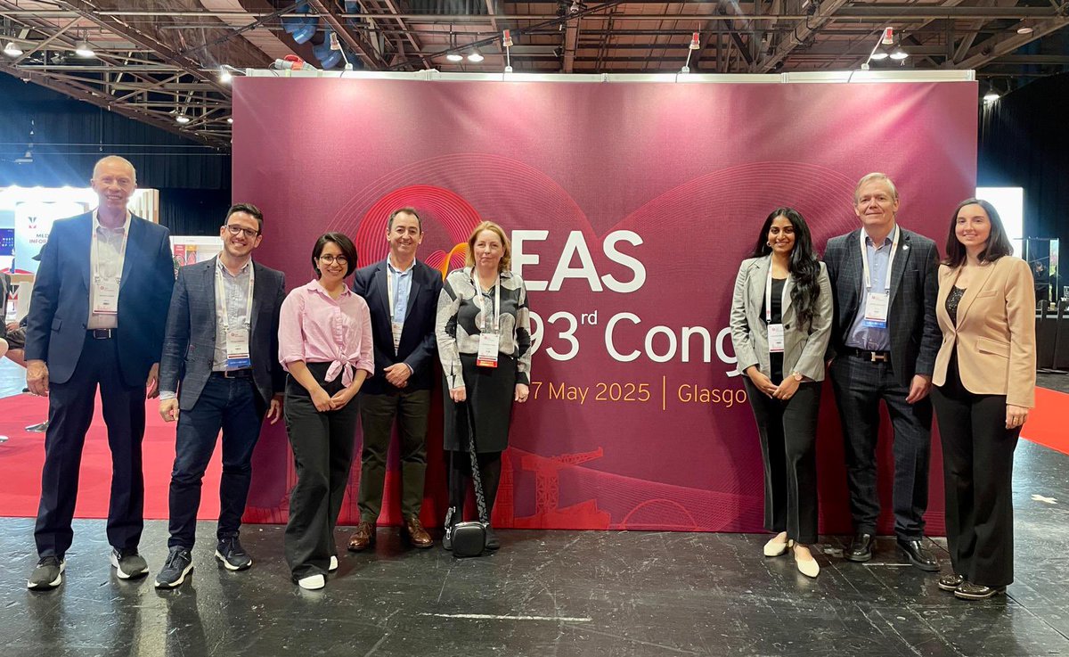 Grateful for the chance to speak at #EASCongress2025 about how social media shapes scientific careers and build global networks. Reflecting on how these platforms amplified my journey in science was a full-circle moment. Thank you, EAS, for having me—see you in Greece next year!