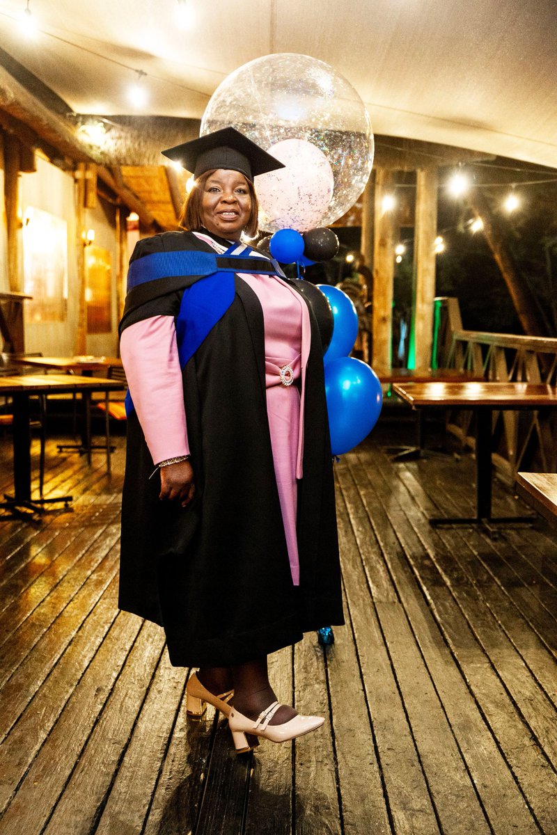 PhocusPictures's tweet photo. 👩🏾‍🎓📸🥂 https://t.co/HOaKwYHgdb