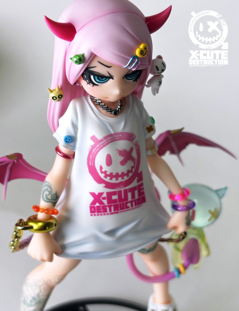 再販】Tシャツちゃんのガレージキット 鶴の館のBOOTHにて販売中です