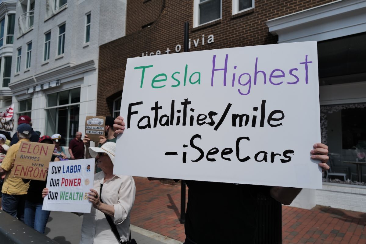 LA Progressive (@laprogressive) on Twitter photo International Tesla Takedown Campaign Sees Results
f.mtr.cool/gvkwrzlglk
The international Tesla Takedown campaign has contributed to sending Tesla (TSLA) stock prices tumbling as people continue to disassociate themselves from Musk. <a href="/ppasquini/">Phil Pasquini</a> #Tesla International Tesla Takedown Campaign Sees Results
f.mtr.cool/gvkwrzlglk
The international Tesla Takedown campaign has contributed to sending Tesla (TSLA) stock prices tumbling as people continue to disassociate themselves from Musk. <a href="/ppasquini/">Phil Pasquini</a> #Tesla