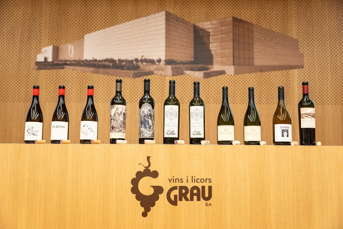 En nuestra cata, del pasado martes, con #AdriannaCatena en #VinsiLicorsGrau, recorrimos 11 vinos excepcionales de Catena Zapata, el elegante #ElEnemigo y el singular proyecto español #ElReventón.
Un viaje de #Mendoza a #Gredos en cada copa.