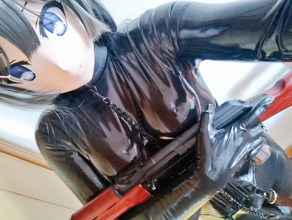 展示装备的潜入女特工
#kigurumi #着ぐるみ #latex #rubber #乳胶衣 #胶衣