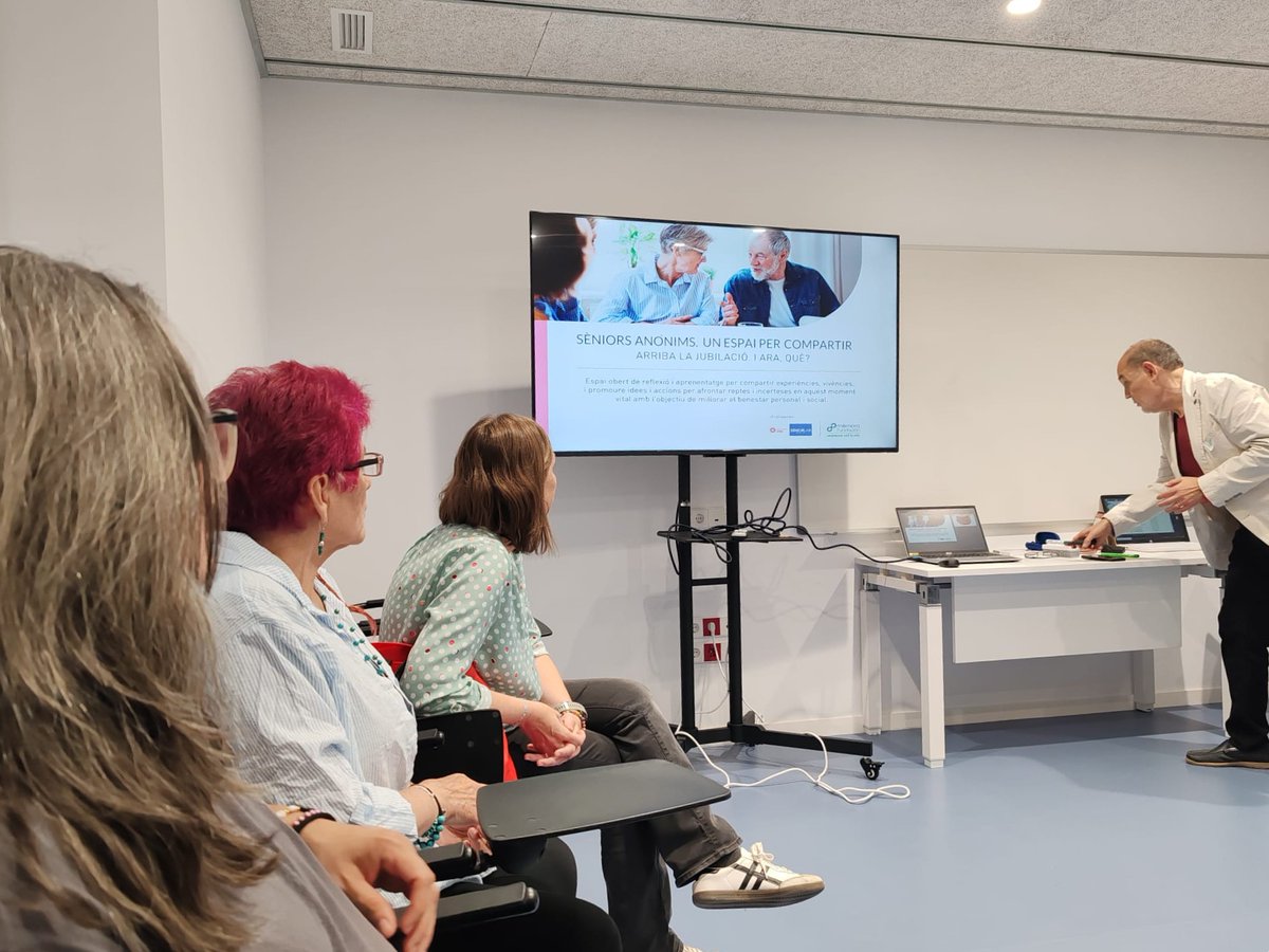 SeniorLab's tweet photo. 🟣Molt contents del resultat de la sessió #SèniorsAnònims per compartir i dialogar al voltant de la jubilació
👉Un enorme agraïment a totes les persones que us vau sumar al grup epr les aportacions, reflexions i vivències compartides!
📍Centre Cívic Gregal
#SeniorLab #Reus https://t.co/vSqKW9emH7