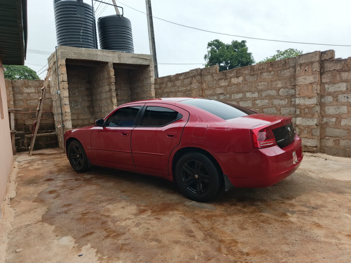 jatto_victor's tweet photo. @Carsnationn Unregistered Dodge Charger 2006 model 5.7l V8 engine located in Edo State 6m https://t.co/Y3QzZKrMmo