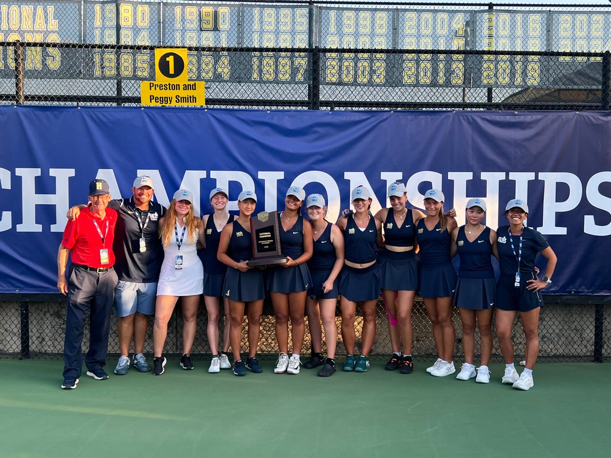 Your 2025 NJCAA Women's Tennis Champions - the HCC Hawks!! 

A huge congratulations to the athletes and coaches on this amazing accomplishment. We are so proud of you!! 🏆 #HCCFL