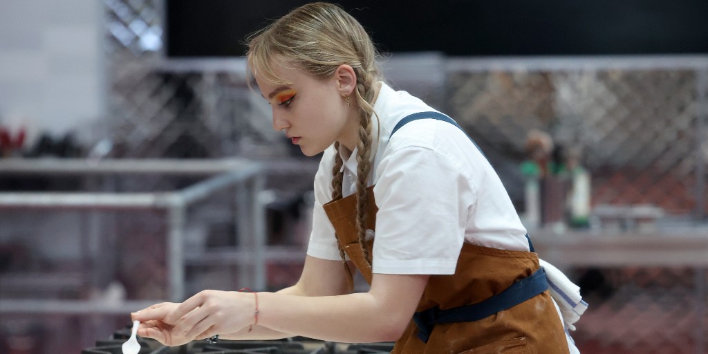 FoodClubFOX's tweet image. Who's making it to the finale? 🧑🍳
Watch the #NextLevelChef semifinals tonight on FOX, next day on @Hulu!
