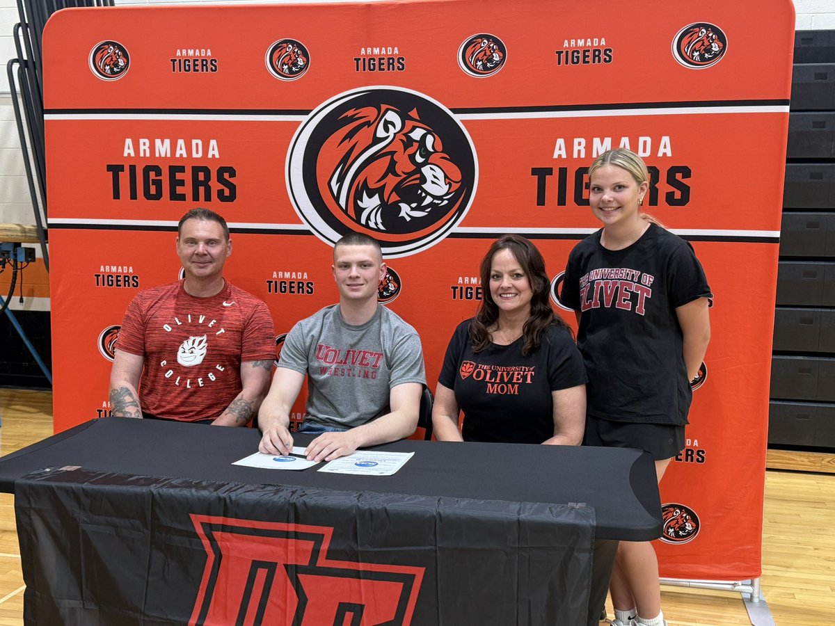 Congrats to AHS senior Paul Stanczak on signing his letter of intent to continue his wrestling career at the University of Olivet! Way to go, Paul! 🐅