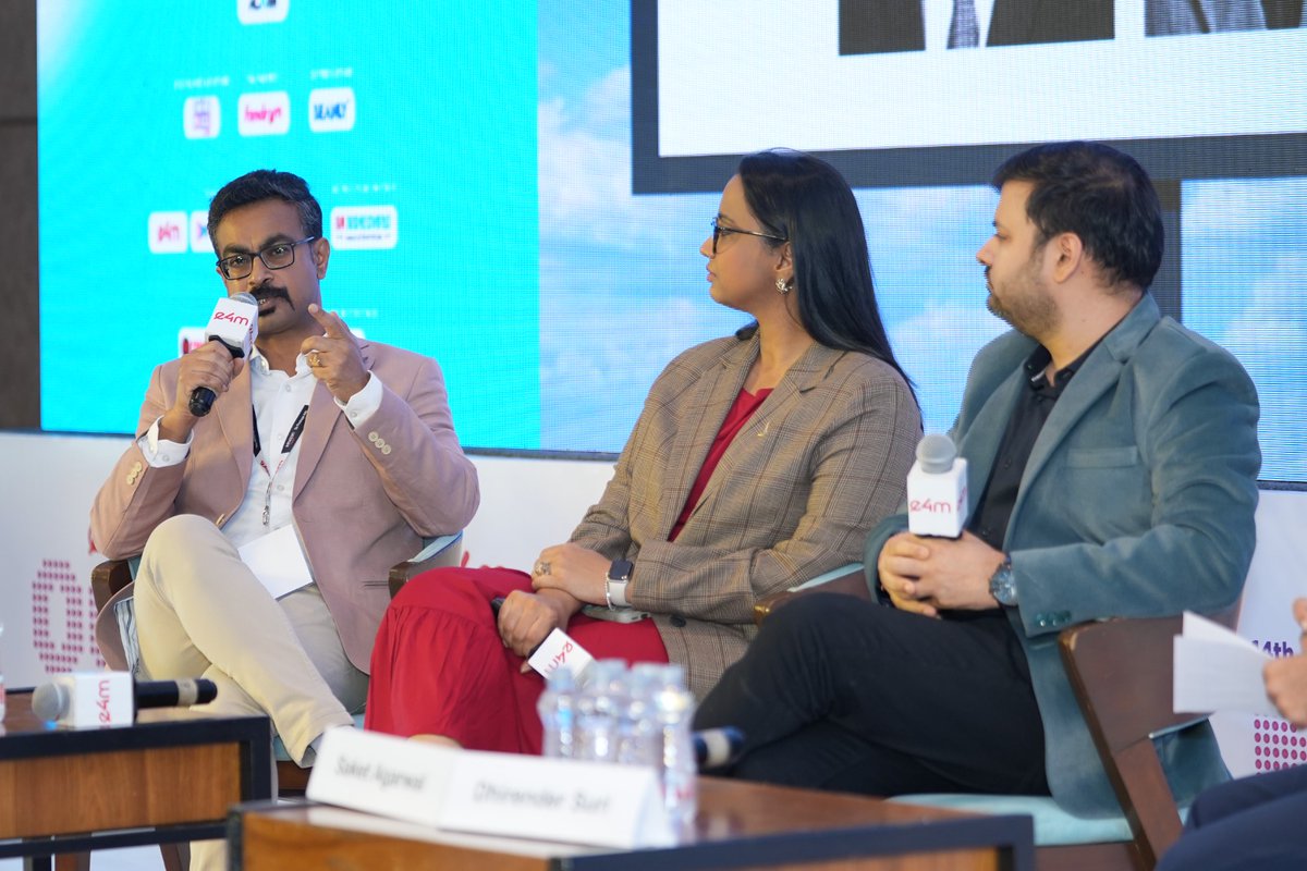 e4mtweets's tweet image. Decoding the mix of tech, sustainability, and social media marketing for successful DOOH campaigns at the #e4mNeonsOOH Conference 2025! A forward-looking panel explored how data-led programmatic DOOH, interactive tools like QR codes and hashtags, and cross-platform creative