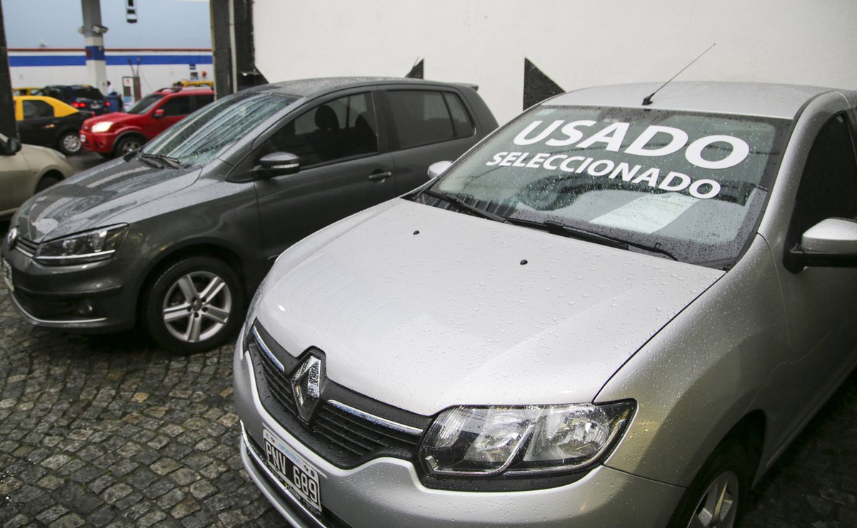 DiarioPuntal's tweet image. 🚙 La #venta de autos #usados creció más del 32% en el primer cuatrimestre

📈 Entre enero y abril se comercializaron un total de 73.584 #vehículos de segunda mano frente a los 55.600 del mismo período de 2024.

✍🏼 @dalbiancoOk 
🌐 puntal.com.ar
