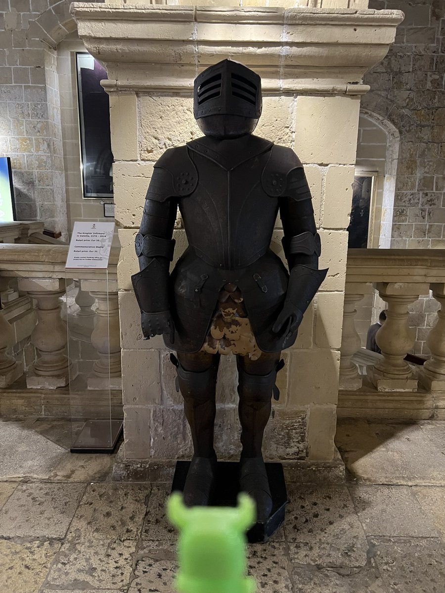 Stay tiny ⚔️🛡️