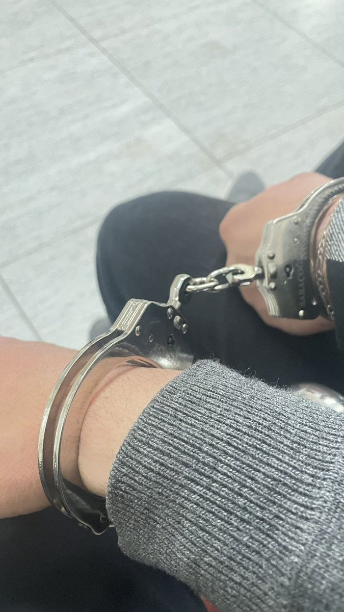 omerrakinn's tweet photo. Güzel ülkemizin %99 u müslümanım derken islami bir konferansı kimler neden engeller? Kimler rahatsız olur izah edecek varmı dır?
ErzurumEmniyeti DarpGözaltı
#ErzurumEmniyeti
@TC_icisleri
@EmniyetGM
@EmniyetErzurum
@erzurumbld
@ErzurumValiligi https://t.co/CTyjixePw2