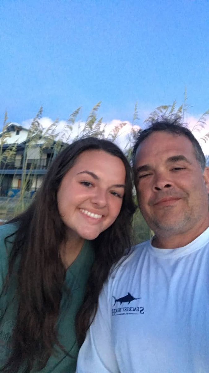 WilliamsBarry17's tweet photo. Happy Birthday to my beautiful baby girl! ⁦@lyndseyw04⁩ So proud of the beautiful woman you have become! https://t.co/XDQpAVHSXM