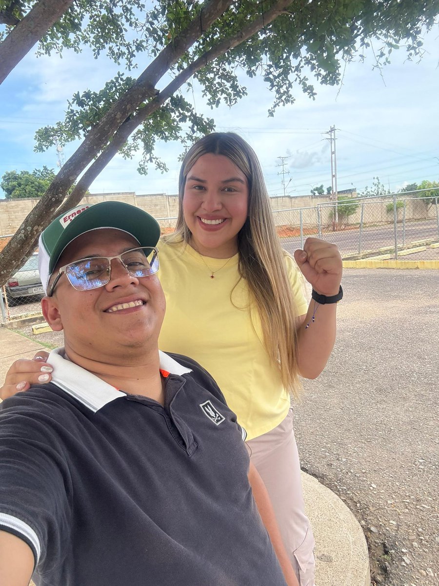 Estamos junto a la Candidata Pueblo del Circuito 1 de Monagas, <a href="/MalaveEirimar/">Eirimar Malave</a> pa' la Asamblea !

<a href="/NicolasMaduro/">Nicolás Maduro</a> <a href="/dcabellor/">Diosdado Cabello R</a> <a href="/ErnestoLunaPsuv/">Ernesto Luna G.</a> <a href="/PartidoPSUV/">PSUV</a> <a href="/JuventudPSUV/">Juventud PSUV</a>