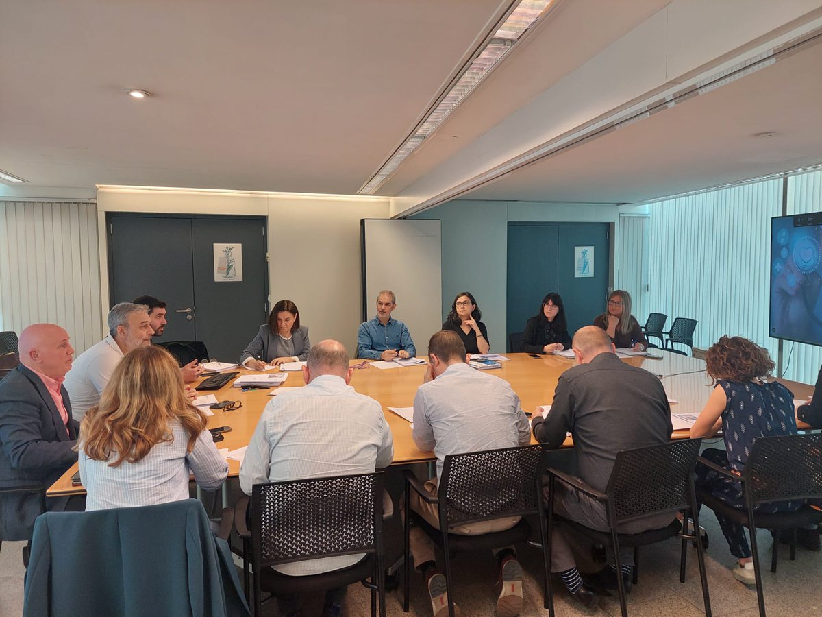 precisaude's tweet photo. No día de hoxe tivo lugar a constitución do Comité estratexico para a coordinación do Plan de innovación sanitaria PRECISAÚDE @SanidadeXunta @ACIS_sergas https://t.co/5r2OGLpqGO