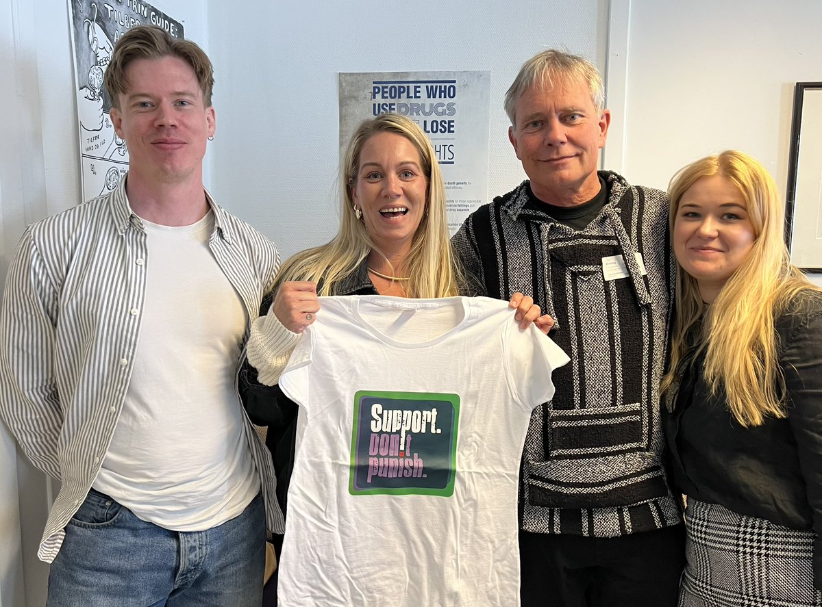 I dag var brukerorganisasjonene proLAR Nett, A-larm og Foreningen for human ruspolitikk blant høringsinstansene om regjeringens straffereform, hos Justiskomiteen på Stortinget. Anbefaler å se høringen på Stortingets nett-tv. (Høringssal 1). Våre budskap var utvetydig: