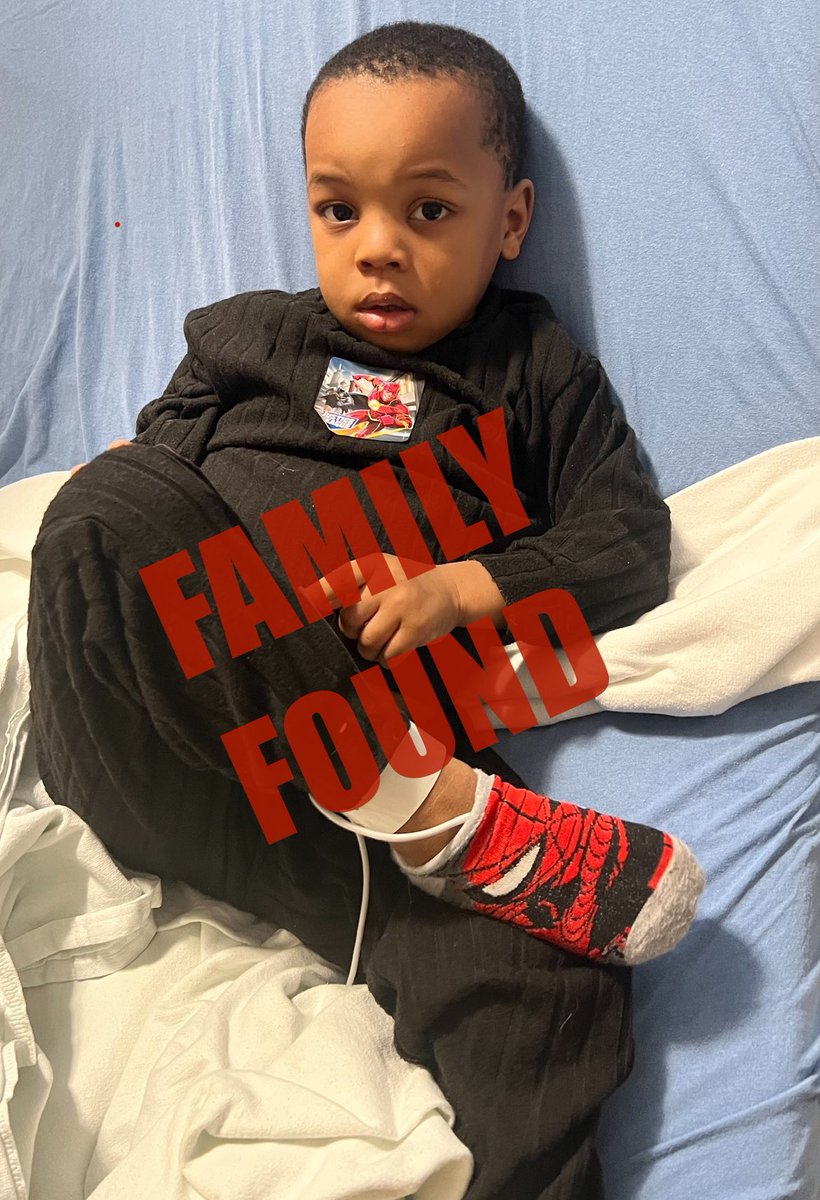 LockharTVMedia's tweet image. #UPDATE: Lost child Ezra's family has been found.  The Milwaukee Police Department thanks everyone for their assistance in this matter.

#CRITICALLYMISSING #PleaseShare The Milwaukee Police Department is seeking the public's assistance in locating the family of a lost child