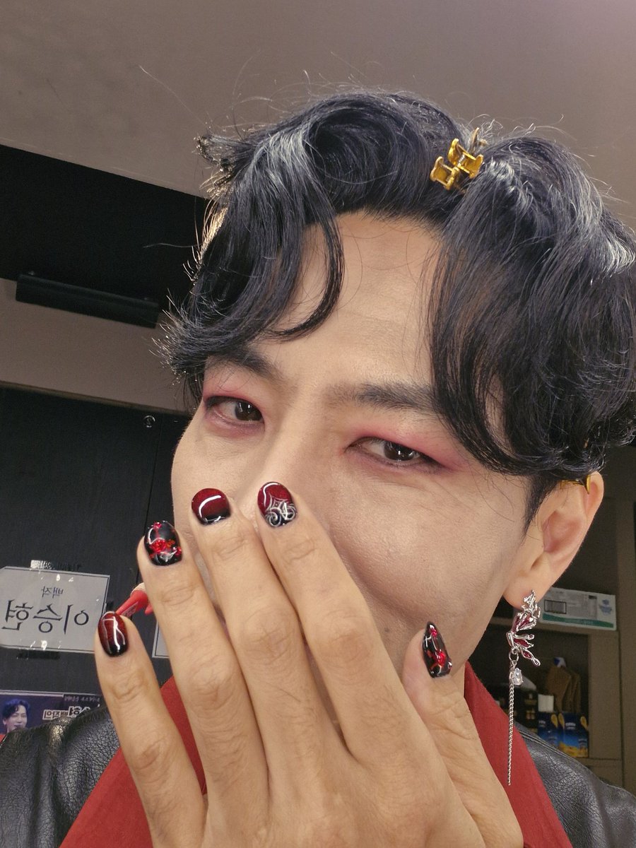 네일 모레 만나욥!!!! 🤟😎