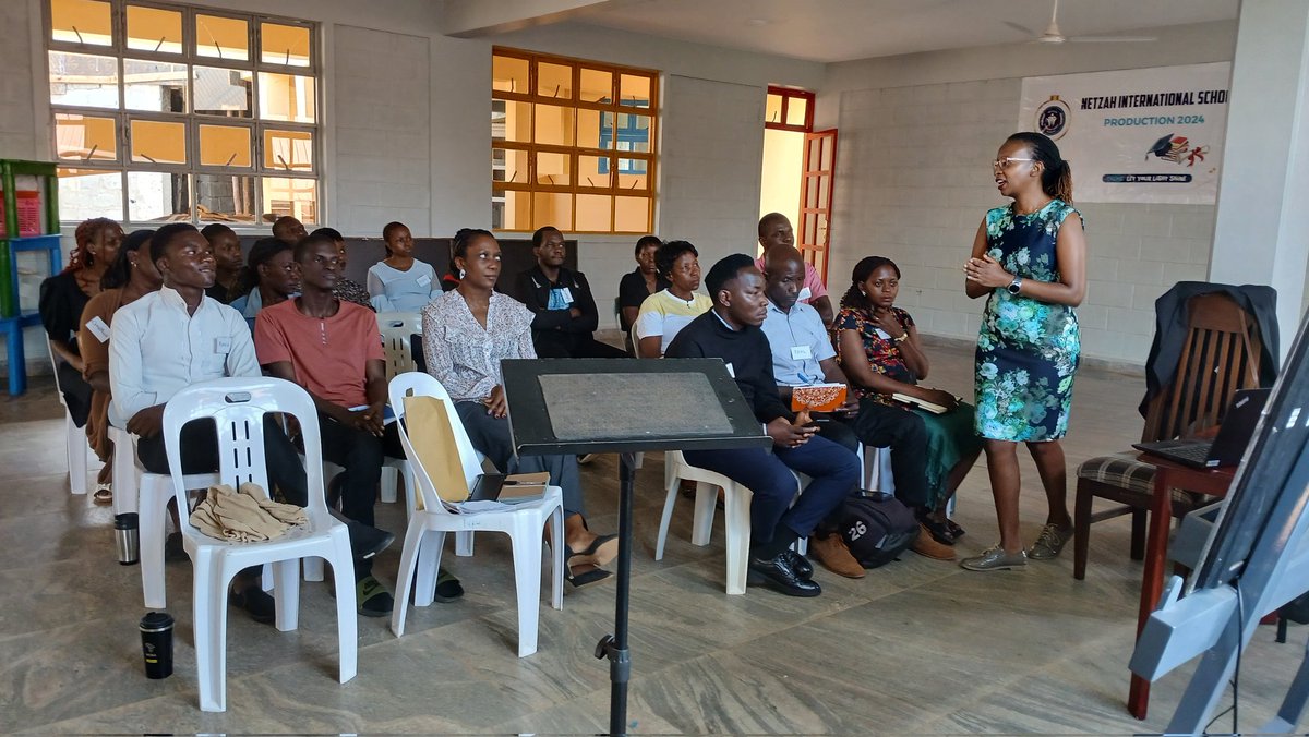 NetzahSchool's tweet image. Keeping a comfortable environment for everyone is our great priority. It was a great session on the importance of Customer Service by @Aggie Mahoro
Join our team: call 0706303668 or 0760424516
netzahschoolug.ac.ug
#NurturingAndTrainingForVictory
#learningthroughplay