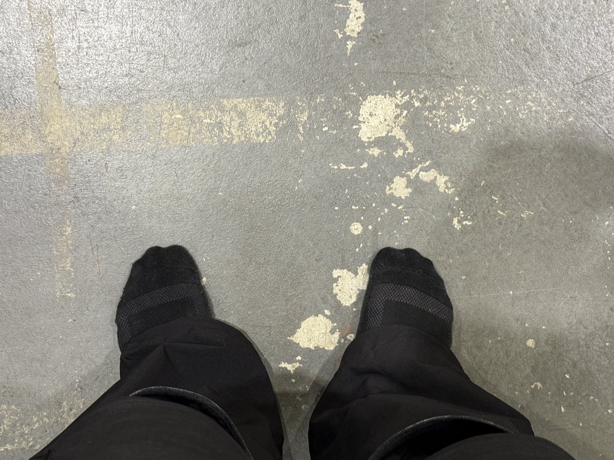 来年のブレアフェスも決まり来週末はずとまよ代々木ですが皆様いかがお過ごしでしょうか
私は靴、帽子、イヤホンを失くしましたが元気です