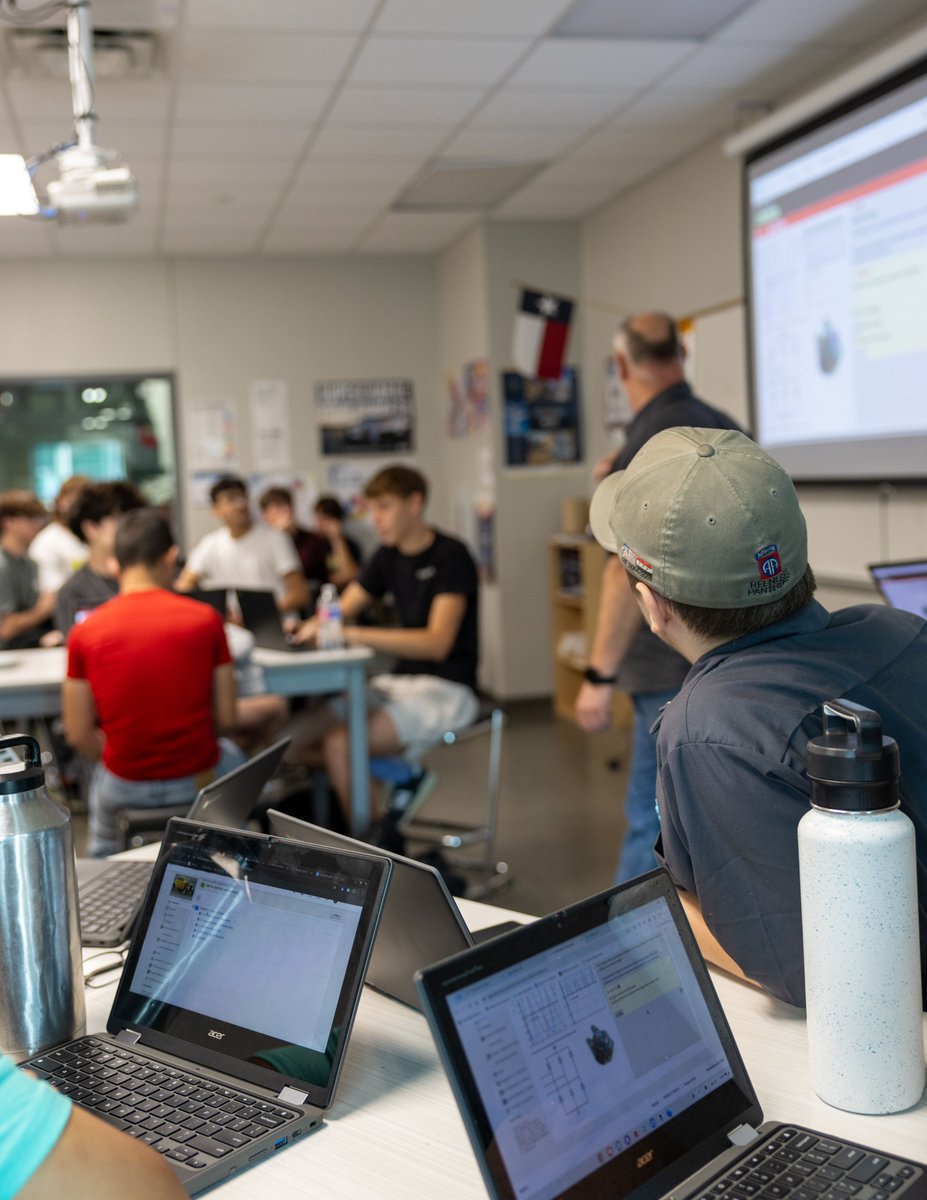 LakeBeltonHS's tweet image. Mr. Sharp’s Introduction to Automotive class is learning about wiring and voltage. From understanding circuits to making solid connections, they are learning the foundations of automotive electrical systems. #AutoTech #WiringBasics #HandsOnLearning #FutureMechanics