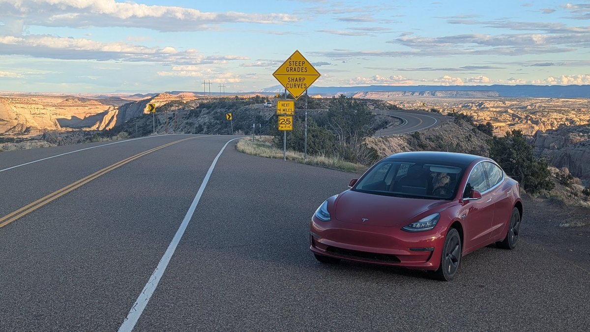 UtahRally's tweet image. Travel on UT-12 in southern Utah can be a challenge. It is 367 miles from Page, AZ Supercharger to Green River, UT Supercharger on this beautiful route and zero superchargers between them.