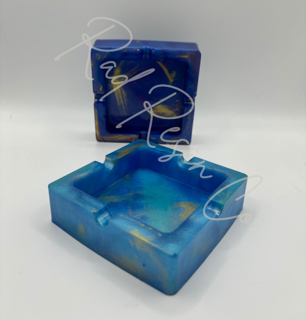 When your ashes need a place to crash, why not make it RAD?!
Hand-poured, made with love, and ready to be your favorite little ash-hole😏💨