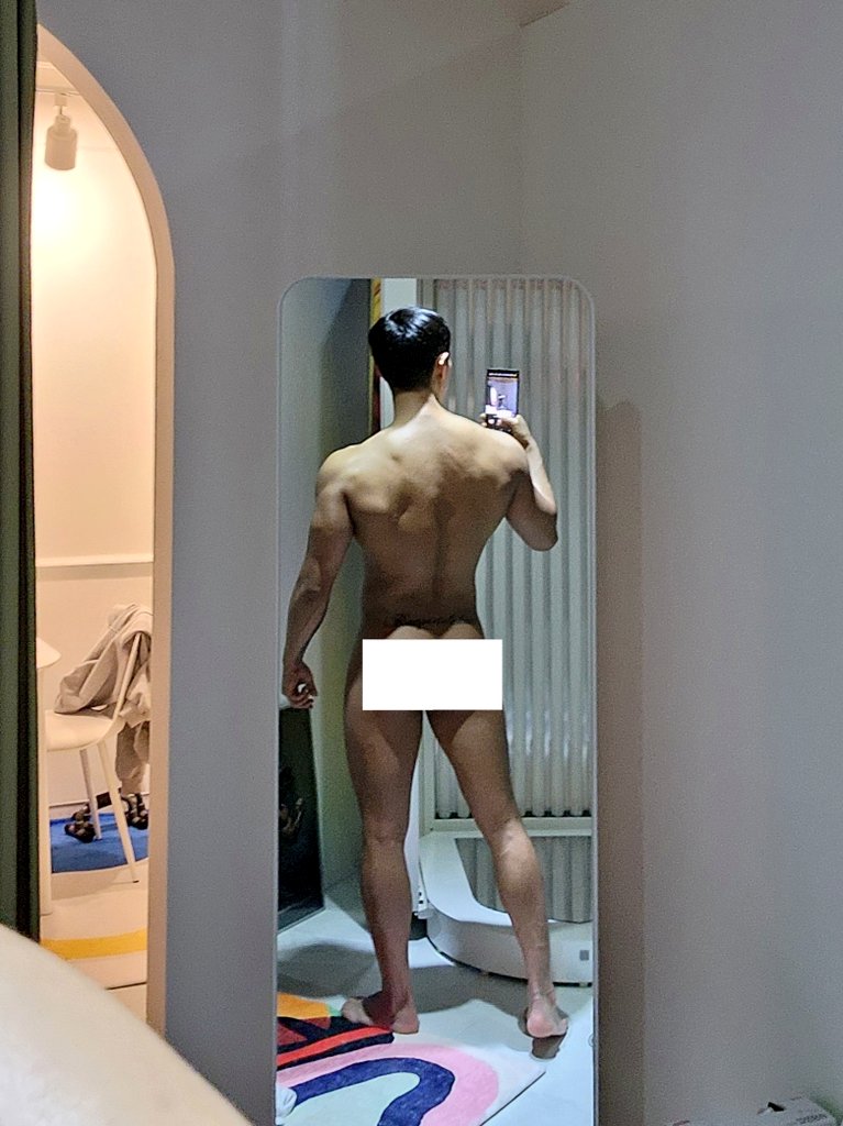 사장놈 태닝시작 😎🏋🏾‍♂️
#남자왁싱 #남자태닝 은 #엠엘왁싱&amp;탠 에서! 
📍 위치- naver.me/xHgrXphB
🚇 (2,5호선)까치산역 4번 출구 도보 4분
🅿️ 건물앞 주차가능
💠샤워실 완비
💠당일예약가능
💠1:1프라이빗 예약제
✅ 예약 방법 
💬 오픈카톡: open.kakao.com/o/sd8Qz6Kg