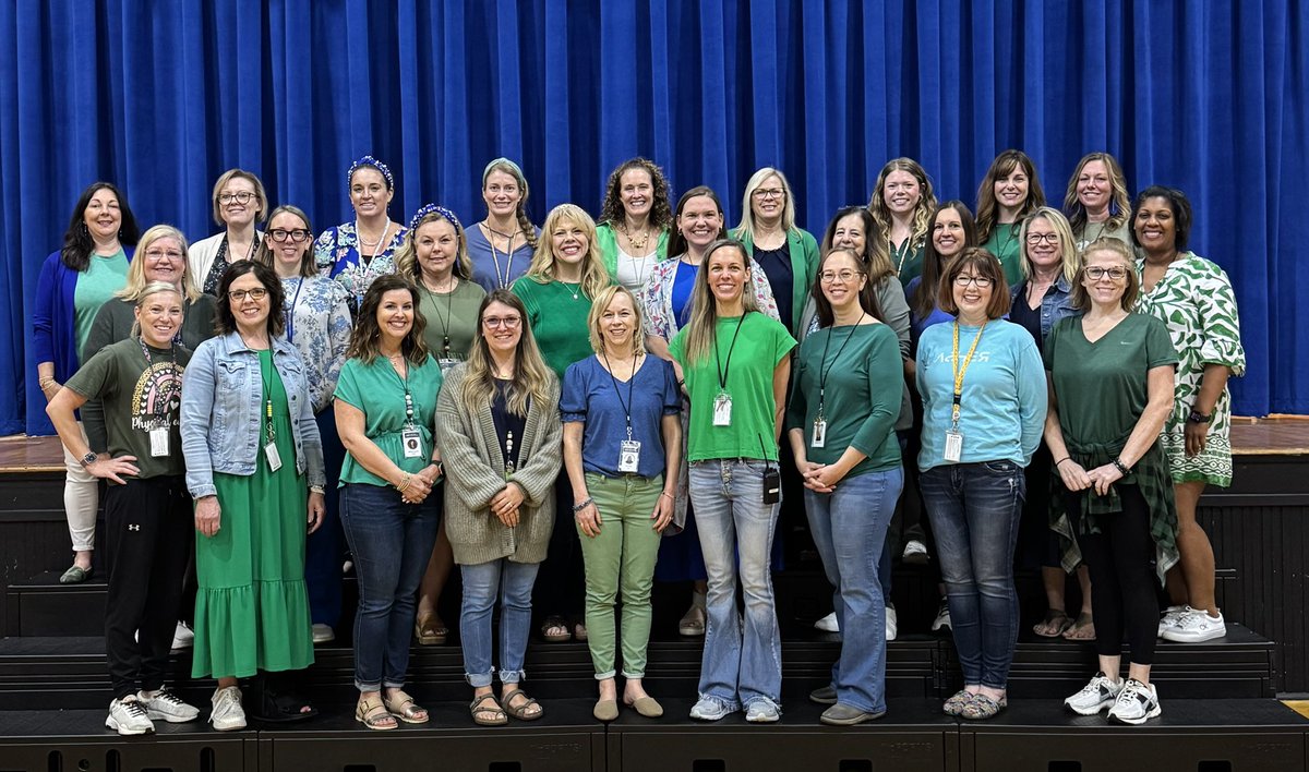 CS sending love to the Sullivan family! <a href="/rucoschools/">Rutherford County Schools</a> #SullivanStrong
