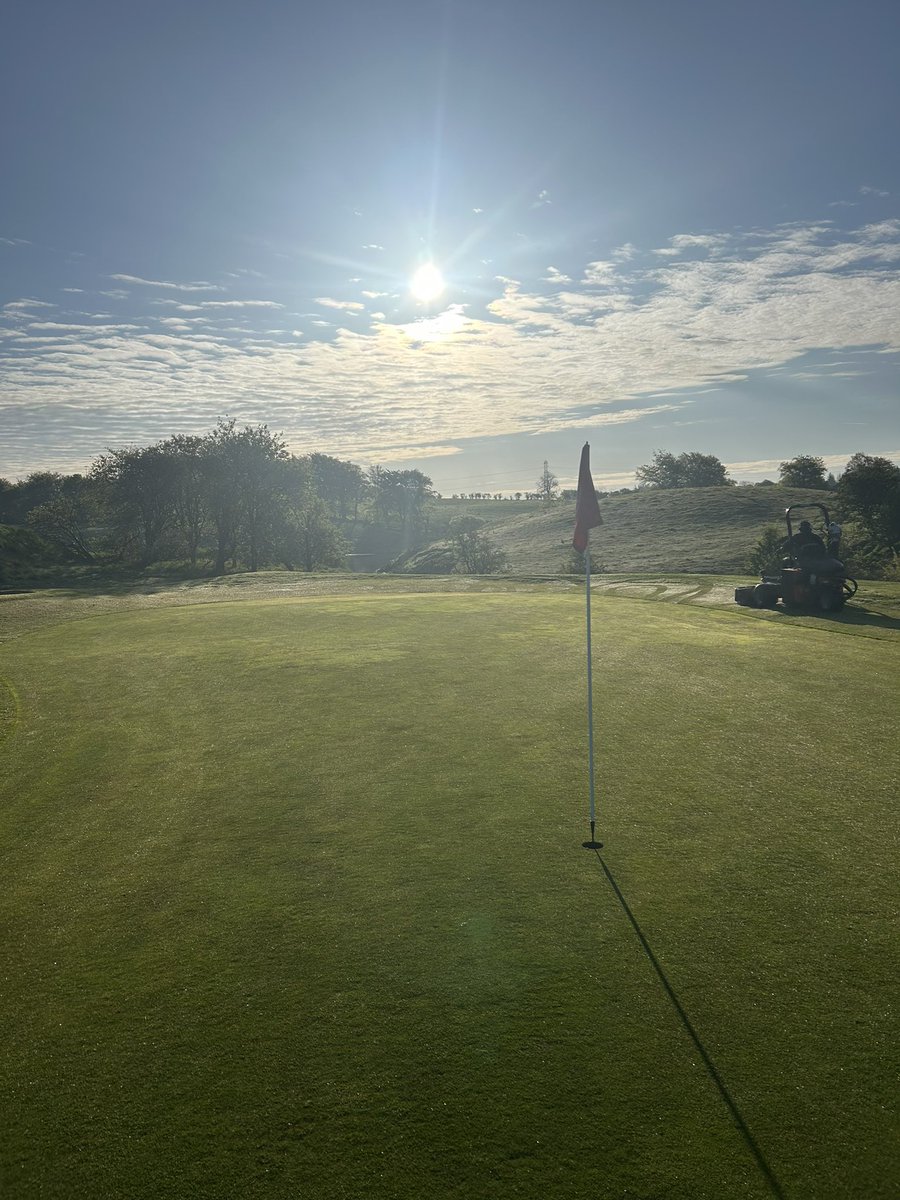 Barrynichol3's tweet photo. @WoodenSpoon1 @BonnytonGC @ferenezegc @EastRenGC @pollokgolf Cracking night for the BPL @EastRenGC course looking good https://t.co/LmqcXu2VjW