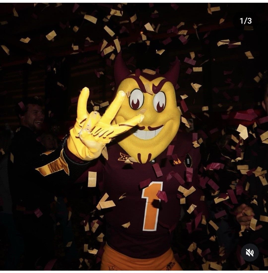 Keyon Yarber (@keyon4k) on Twitter photo #AGTG! After a great talk with coach <a href="/D_Co0p/">Deontrae Cooper</a> I am blessed to say I have received an offer from Arizona State University. <a href="/ArmondSr/">ArmondSr</a> <a href="/adamgorney/">Adam Gorney</a> <a href="/GregBiggins/">Greg Biggins</a> <a href="/BrandonHuffman/">Brandon Huffman</a> <a href="/SSchraderOn3/">Scott Schrader</a> <a href="/OakHillsFootba1/">Oak Hills Football</a> <a href="/NickMonica63/">Coach Nick Monica 63</a> <a href="/coachmetty/">Coach Metzger</a> <a href="/adamgorney/">Adam Gorney</a> <a href="/BlairAngulo/">Blair Angulo</a> <a href="/ChadSimmons_/">ChadSimmons</a> <a href="/COACHxCHEF/">COACHxCHEF (COACH DJ)</a> #AGTG! After a great talk with coach <a href="/D_Co0p/">Deontrae Cooper</a> I am blessed to say I have received an offer from Arizona State University. <a href="/ArmondSr/">ArmondSr</a> <a href="/adamgorney/">Adam Gorney</a> <a href="/GregBiggins/">Greg Biggins</a> <a href="/BrandonHuffman/">Brandon Huffman</a> <a href="/SSchraderOn3/">Scott Schrader</a> <a href="/OakHillsFootba1/">Oak Hills Football</a> <a href="/NickMonica63/">Coach Nick Monica 63</a> <a href="/coachmetty/">Coach Metzger</a> <a href="/adamgorney/">Adam Gorney</a> <a href="/BlairAngulo/">Blair Angulo</a> <a href="/ChadSimmons_/">ChadSimmons</a> <a href="/COACHxCHEF/">COACHxCHEF (COACH DJ)</a>