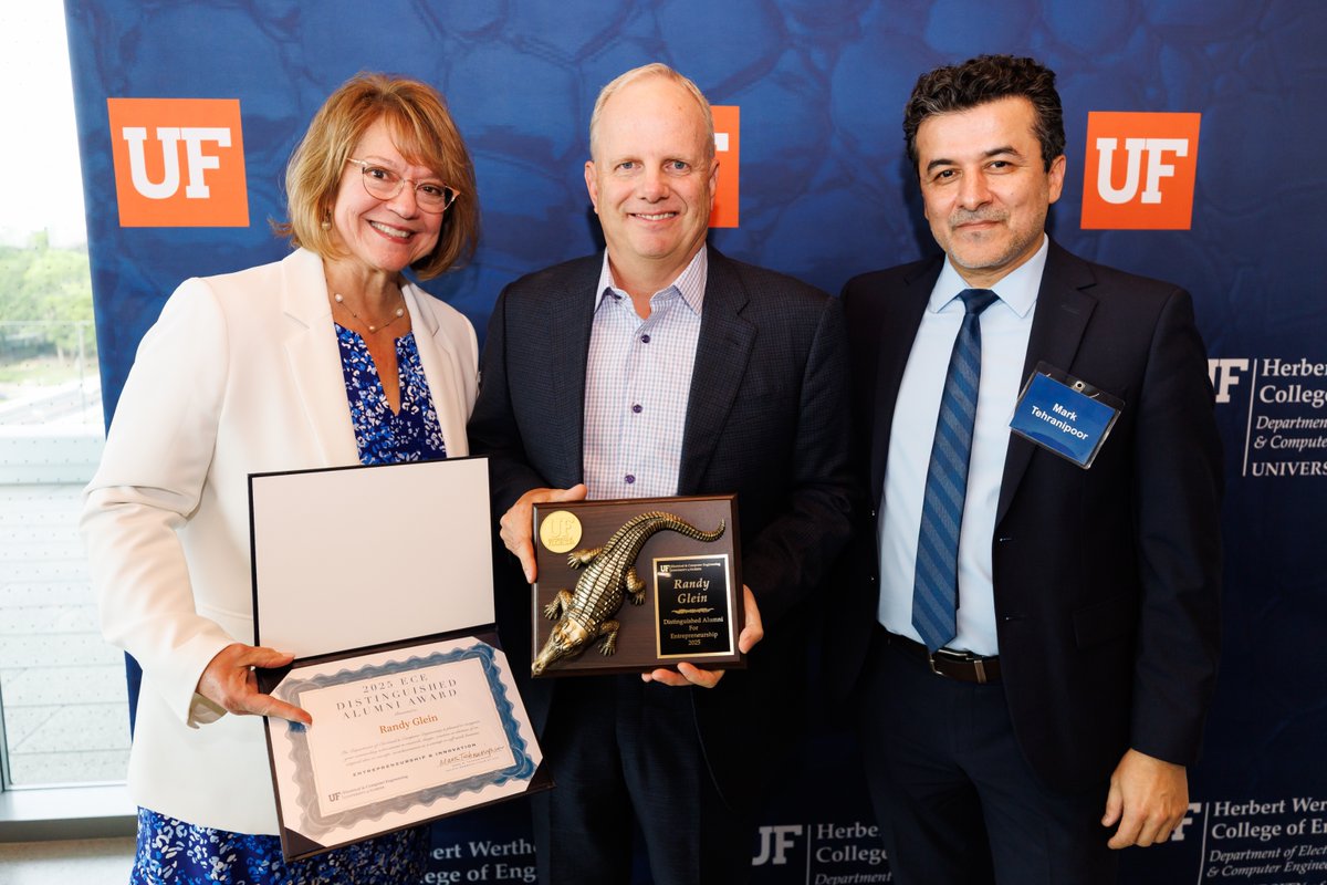 ECEflorida's tweet image. We are thrilled to honor Randy Glein (BSEE '88), inaugural winner of the ECE Distinguished Alumni for Entrepreneurship Award! Randy is a Founder and Managing Partner at DFJ Growth and a powerhouse in venture capital. ow.ly/AUUz50VM4sC
👏 Congratulations, Randy!