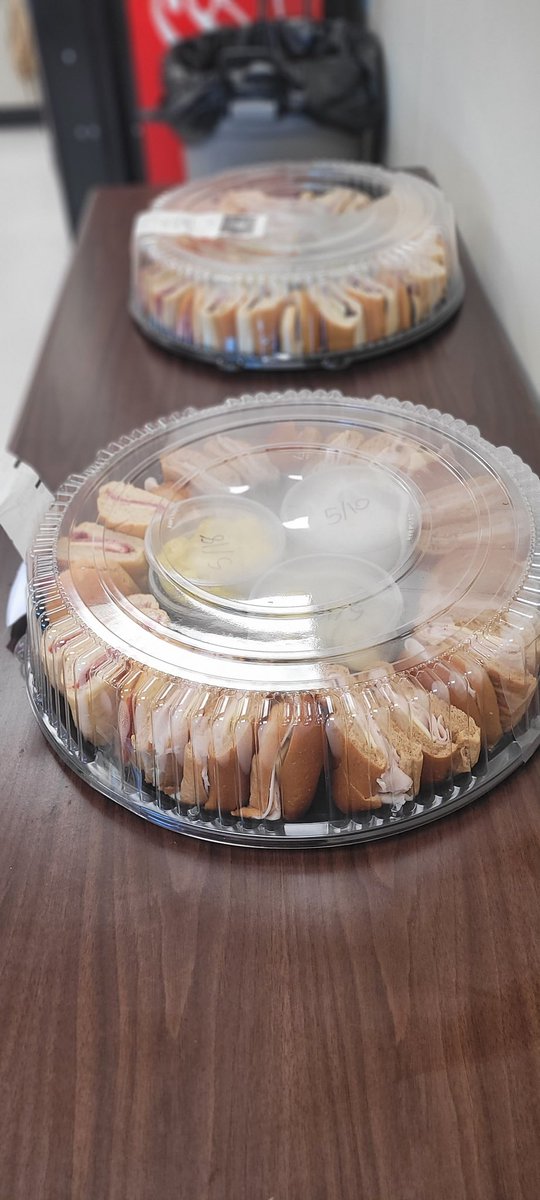 Yesterday the Teachers and staff enjoyed Hoagies/wraps from Wegmans!   <a href="/BethlehemAreaSD/">BASD</a> <a href="/mrshinkel/">Dr. Hinkel</a> <a href="/buchanan_es/">JamesBuchananES</a>