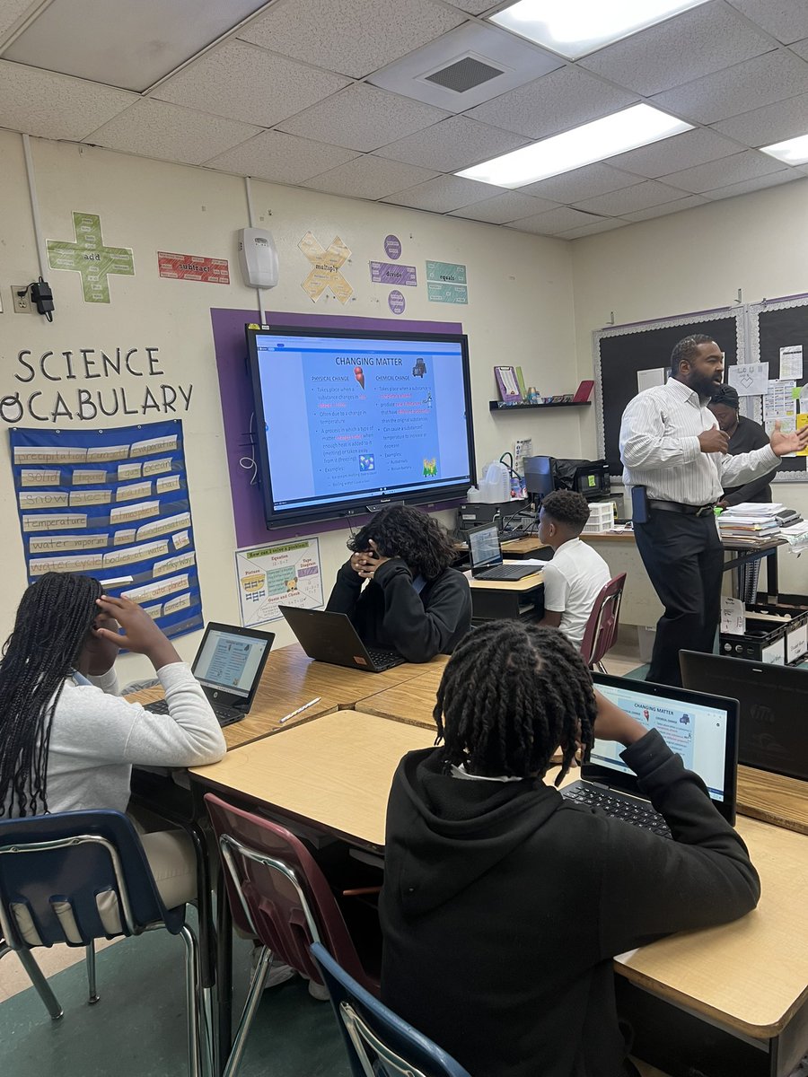 5th grade science review underway at Paul Dunbar K-8! <a href="/trydiggs/">Dr. Try K. Diggs</a> <a href="/MDCPSCentral/">Central Region</a>