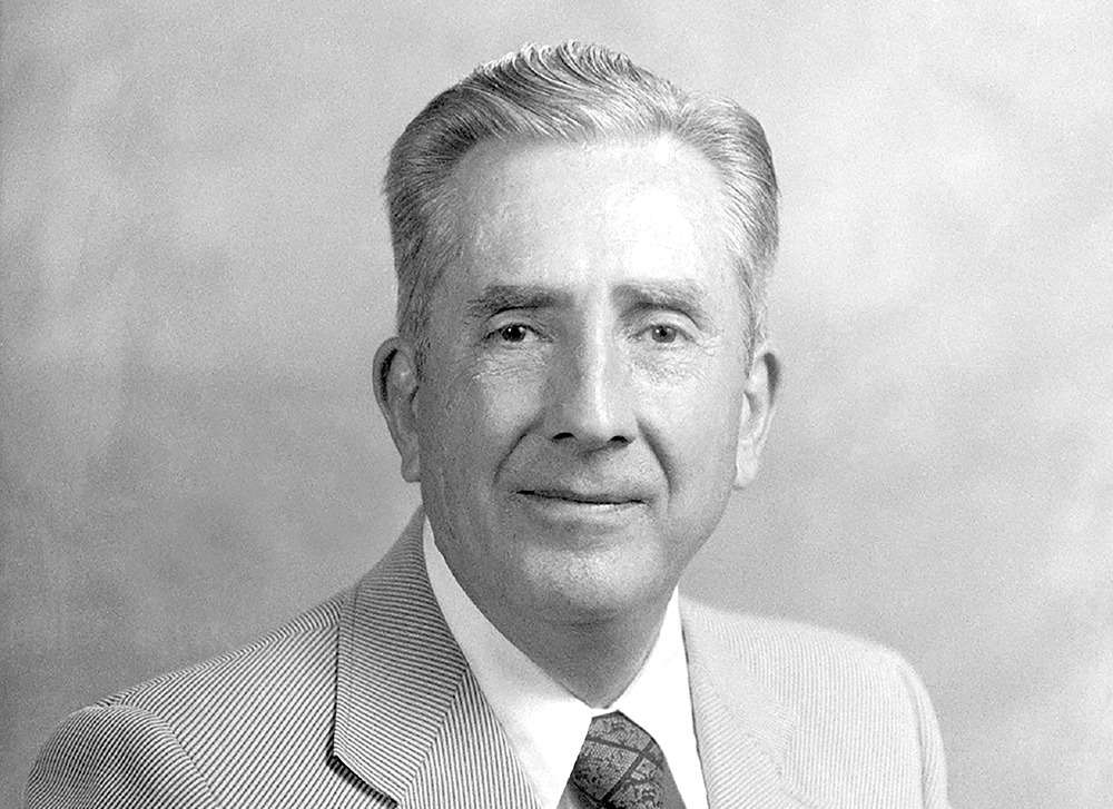 jeffstate's tweet image. Did you know? In JSCC’s 60-year history, only 4 presidents have served the college:
  •  Dr. Leroy Brown (1965 - 1971)
  •  Dr. George Layton (1971 - 1979)
  •  Dr. Judy Merritt (1979 - 2014)
  •  Keith Brown, J.D. (2014 - present)

#DYK #AlabamaHistory #60thAnniversary
