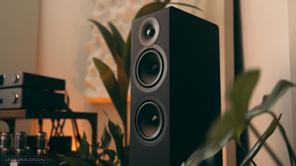 Another  review? Go on then... Gedeon Audio (Hungary) have published a review of the AE309².

"Overall, the Acoustic Energy AE309² speaker far exceeds my expectations, it sounds much better (in my opinion!) than the previous series..." 

Read more: gedeonaudio.hu/acoustic-energ…