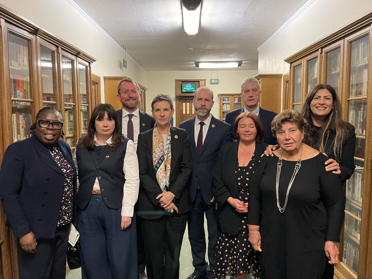 Preet Kaur Gill MP (@preetkgillmp) on Twitter photo Thank you to <a href="/jreynoldsMP/">Jonathan Reynolds</a> for meeting with West Midlands MPs yesterday, about the automotive industry. Jaguar Land Rover is a big employer in our region, supporting thousands of jobs.
The Secretary of State has been working hard to secure a trade deal with the US. Thank you to <a href="/jreynoldsMP/">Jonathan Reynolds</a> for meeting with West Midlands MPs yesterday, about the automotive industry. Jaguar Land Rover is a big employer in our region, supporting thousands of jobs.
The Secretary of State has been working hard to secure a trade deal with the US.