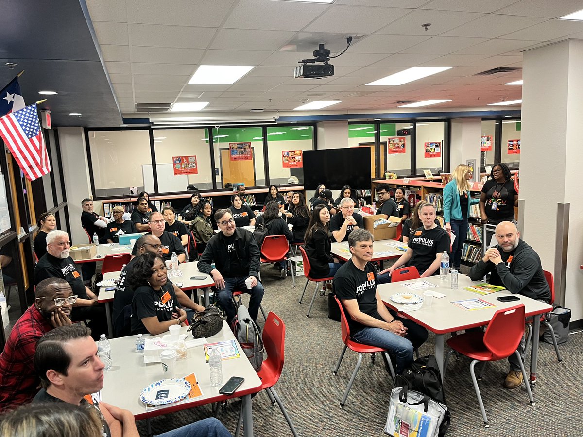 JODavisES1's tweet image. Today is #JAinaDay for our K-2nd graders! Thank you to our volunteers for coming out today!! #JODsquad #FinancialLiteracy 💵