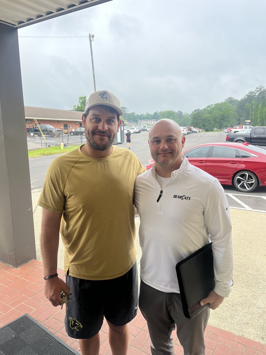 Pell City Football (@pellcityftbl) on Twitter photo We would like to Thank Coach Adam Braithwaite <a href="/CoachB_Defense/">Adam Braithwaite</a> of University of Cincinnati <a href="/GoBearcatsFB/">Cincinnati Football</a> for stopping by to recruit our Panthers!
#PantherPride #StalkThePrey We would like to Thank Coach Adam Braithwaite <a href="/CoachB_Defense/">Adam Braithwaite</a> of University of Cincinnati <a href="/GoBearcatsFB/">Cincinnati Football</a> for stopping by to recruit our Panthers!
#PantherPride #StalkThePrey