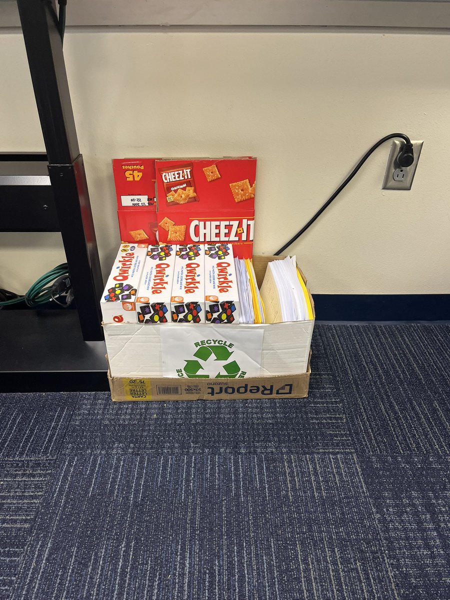 Haley_Inglee's tweet photo. The difference between an adult cleaning up &amp; sixth graders cleaning up…. https://t.co/cSfYbF3gcD