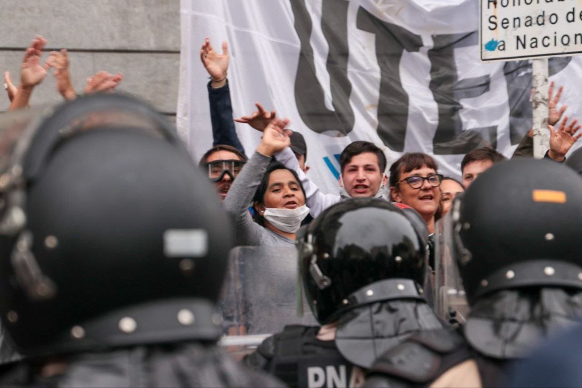 Siempre de este lado, siempre con los jubilados.