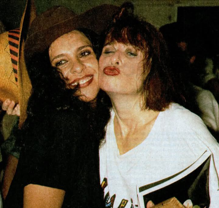 euostranger's tweet image. gracinha e ritinha.