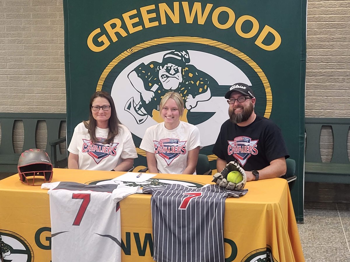 CappsAcademy's tweet photo. ⭐️ Player Spotlight ⭐️ Haylie Hendricks 🥎 Kankakee Community College Commit 25’. Great speed, controls the bat through the zone. Utility defensive player. Great student of the game. #SmashSeason #Utility #KCC #WorkHard #TrainHard #Grind #GreenwoodSoftball https://t.co/C4yzNdgp6E