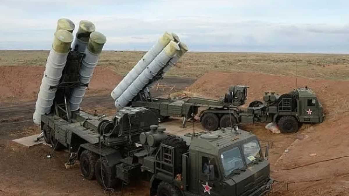epanchjanya's tweet photo. इसी से भारत ने हवा में मार गिराई पाकिस्तान की मिसाइल!

S-400 सुदर्शन ने हवा में मार गिराई पाकिस्तान की मिसाइल।

भारत ने यह सिस्टम रूस से 2018 में 5.43 अरब डॉलर (लगभग ₹4.65 लाख करोड़) में खरीदा था।

भारत के अलावा S-400 एयर डिफेंस सिस्टम रूस, चीन और तुर्की जैसे देशों के पास भी है।

भारत ने इसे अपनी सैन्य क्षमताओं को आधुनिक बनाने और वायु सुरक्षा में सुधार लाने के उद्देश्य से खरीदा था।
