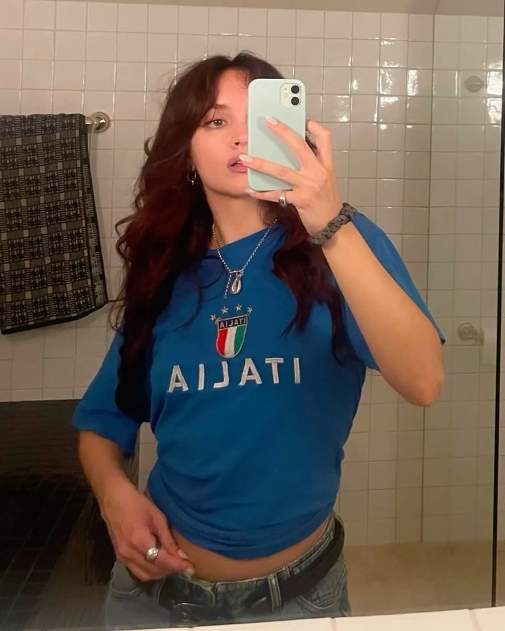 _____ _____ _____ _____ _____
   ← ⚪ @ғɪᴏʀᴇᴅᴀʜʟɪᴀ                        ⠇  
               ᴴᵃᶜᵉ ² ᵐⁱⁿᵘᵗᵒˢ