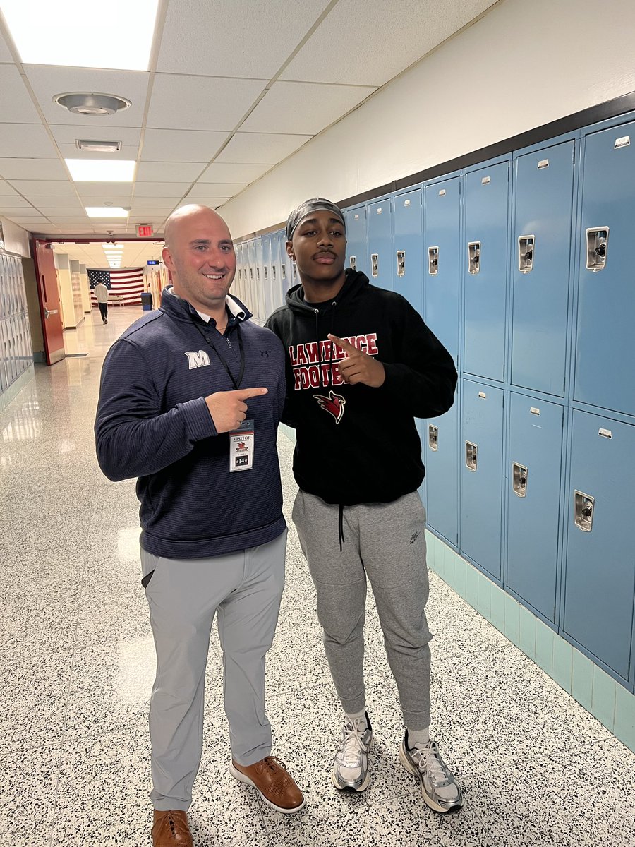 Isaiah Grier (@grier__3) on Twitter photo Had A great conversation with <a href="/Coach_DiRienzo/">Lou DiRienzo Jr.</a> Cant wait to get on campus soon #FlyHawks 🦅 Had A great conversation with <a href="/Coach_DiRienzo/">Lou DiRienzo Jr.</a> Cant wait to get on campus soon #FlyHawks 🦅